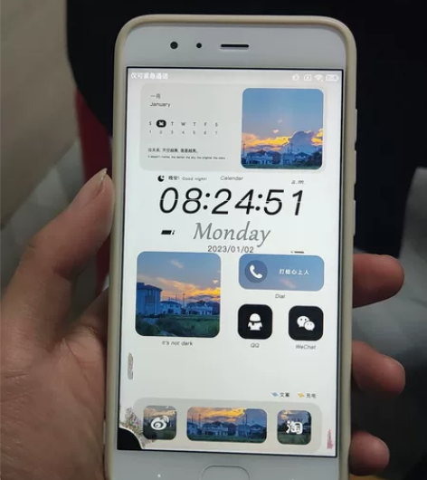 小米6，6+128，屏幕左下角有黑点，后壳...