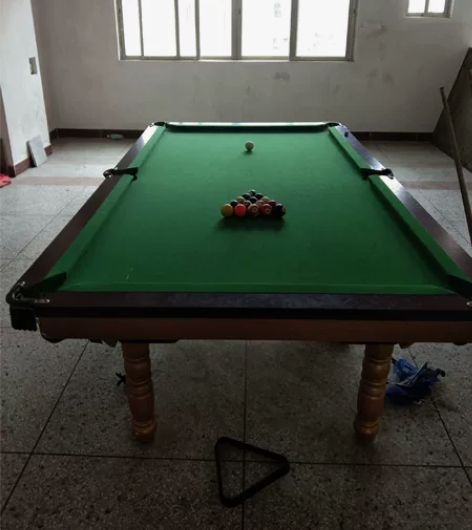 8成新台球桌（8尺)，打感非常棒，也可以打...