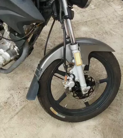 雅马哈150电喷摩托车 感兴趣的话点“我想...