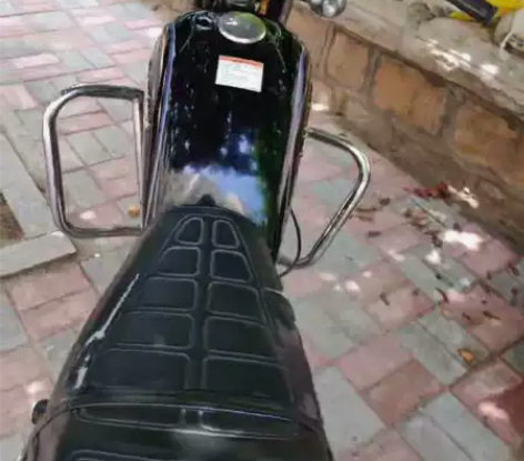 铃木太子GN125转手无牌，无手续。动力很...