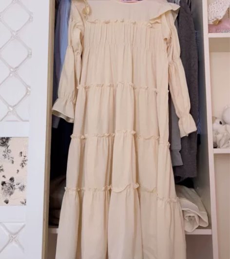 淡黄连衣裙 蛋糕裙 全新 感兴趣的话点“我...