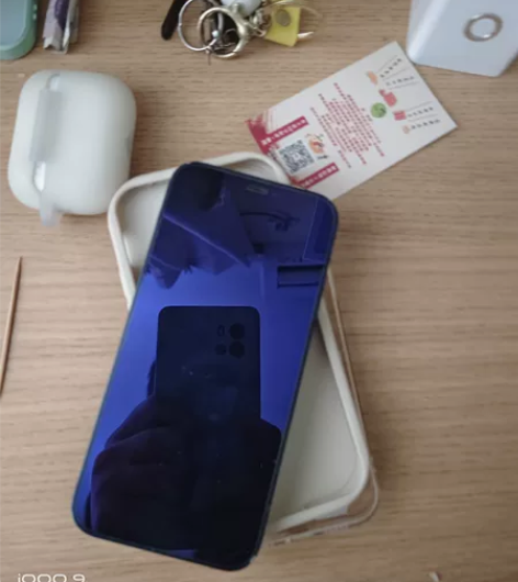 有锁苹果12 64G，全部纯原 感兴趣的话...