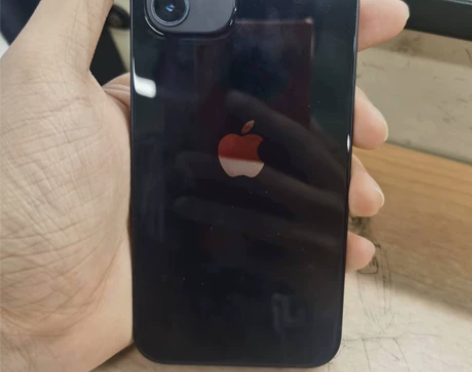 苹果12 128G黑色 国行 右下角有一个...