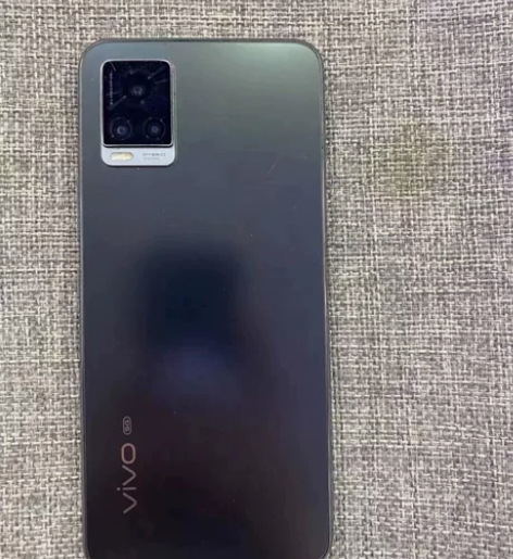 vivo s7 8+128 5G版  6....