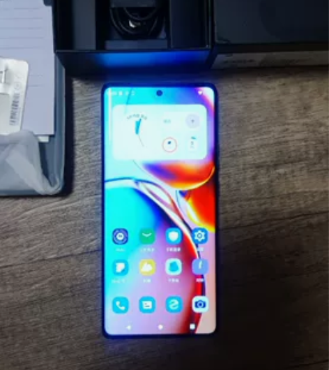 摩托罗拉moto x40 12+512g手...