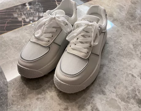 女士运动鞋 松糕鞋 实体店入 全新 仅试穿...