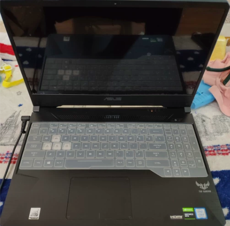 华硕飞行堡垒7代 因特尔芯片，i54G独显...