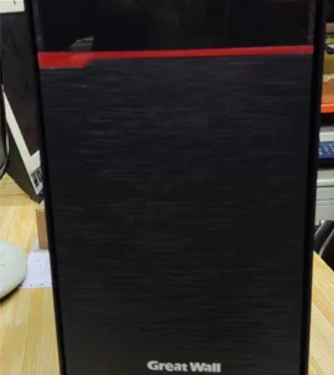 装修公司倒闭长城办公电脑主机便宜出，没怎么...