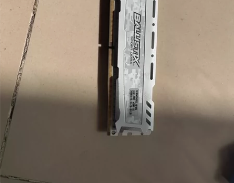 DDR4 2400,电脑2016年购入没怎...