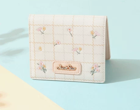 4折，98元购入的欧时纳新款时尚短款钱包多...