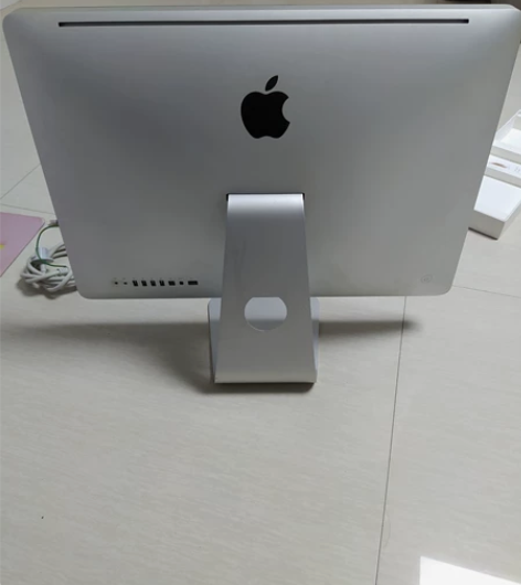 苹果电脑一体机 21.5寸 买的全新的 买...