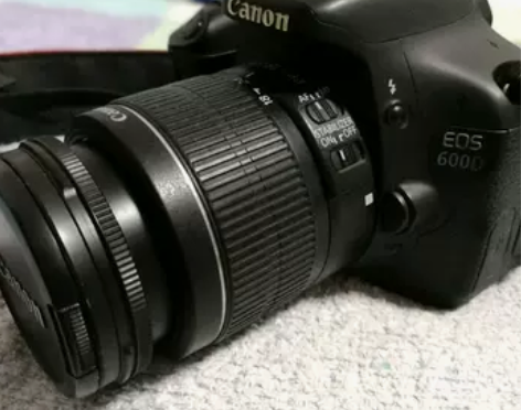 佳能600D单反 18-55mm自用闲置,...