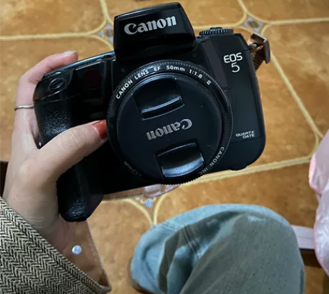 佳能EOS5胶片单反小痰盂镜头 买的是95...