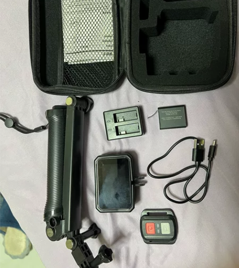 山狗A10   官方配件齐全64G伸缩自拍...