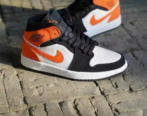 Nike/耐克 乔丹AJ1mid白橙扣碎篮...