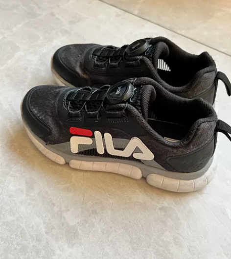 斐乐女童运动鞋，商场专柜购入，7成新 感兴...