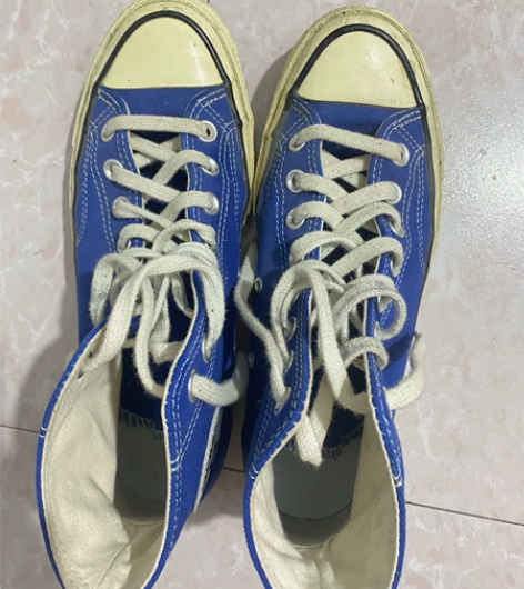 闲置一双海军蓝匡威 39.5码，放着也没用...