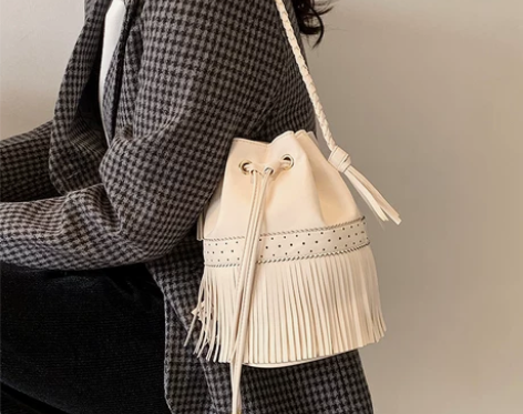 高级质感大容量包包女2022新款夏季流苏水...