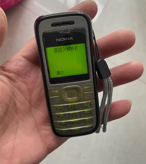 诺基亚1200 原装无修 单色屏幕手机 功...
