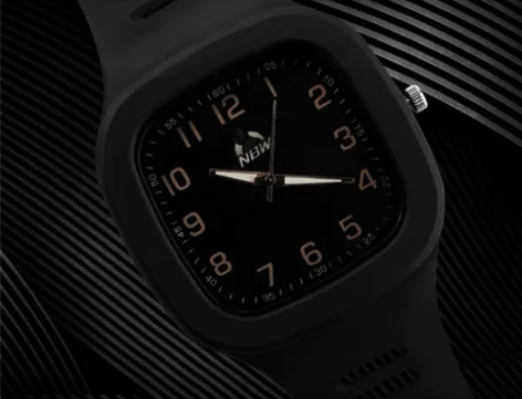 骚白定制款手表骚白直播间联名手表,骚白回归...