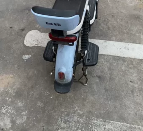 台铃4块大电池，48v20的电池，的电动自...