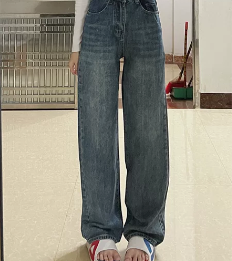 小红书博主太多衣服了 全新仅试穿几分钟 带...