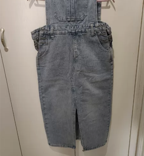 全新背带裙 S码 腰部以下裙长73左右 外...