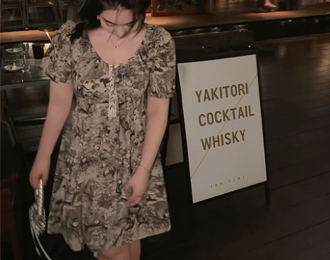 阿胖大码女装2022夏季百搭气质荷叶边印花...