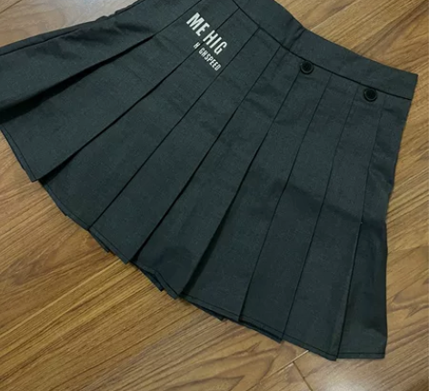 灰色百褶裙,M尺码质量非常好,诚信买卖,非...