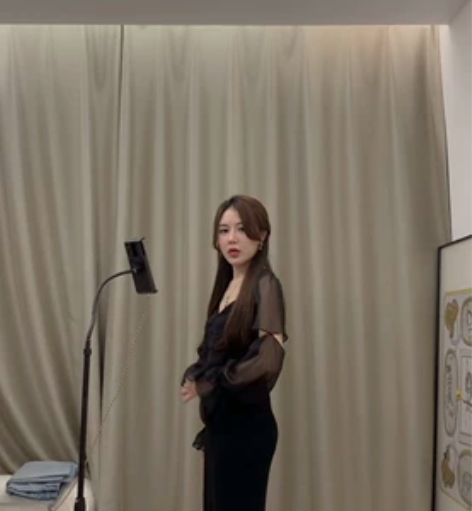 十一少女针织包臀半身裙女春季薄款显瘦中长款...