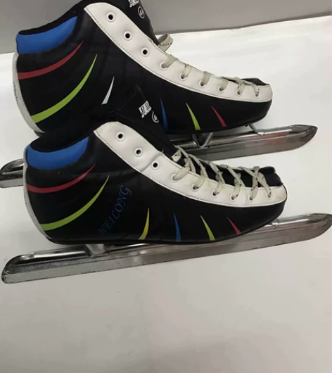 新款黑龙速滑冰刀鞋，号码齐全，库存新，男女...