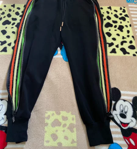 女款休闲裤卫裤 S码，9成新，松紧腰，腰围...