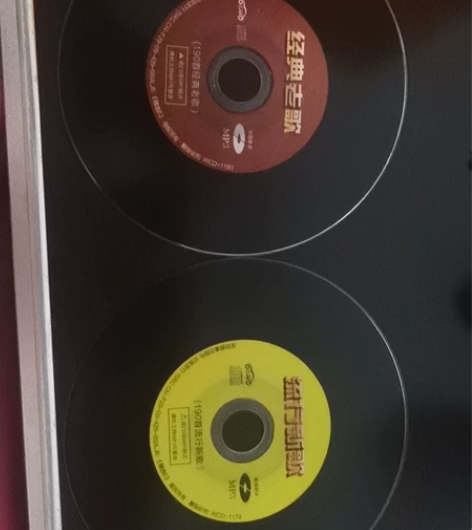 车载CD光盘13张，其中5张欧美经典流行音...