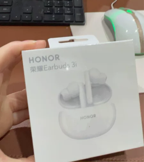 荣耀耳机3i原封正品包邮秒杀 感兴趣的话点...