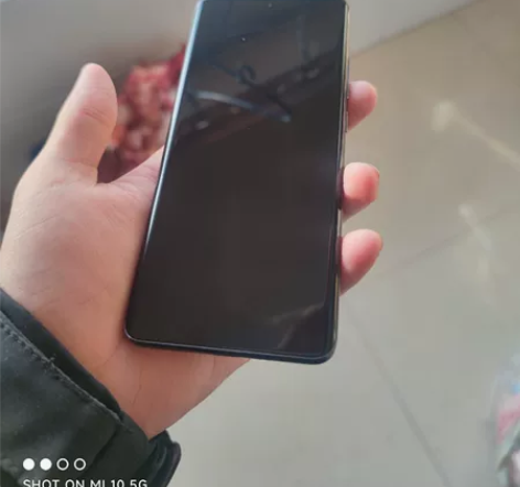 小米12x 8+256 小米手机 屏幕有小...