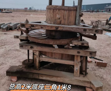 大型三角单桶手动揉茶机，可正常使用。品相一...