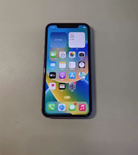 苹果11 紫色 128 国行 9.9新 屏...