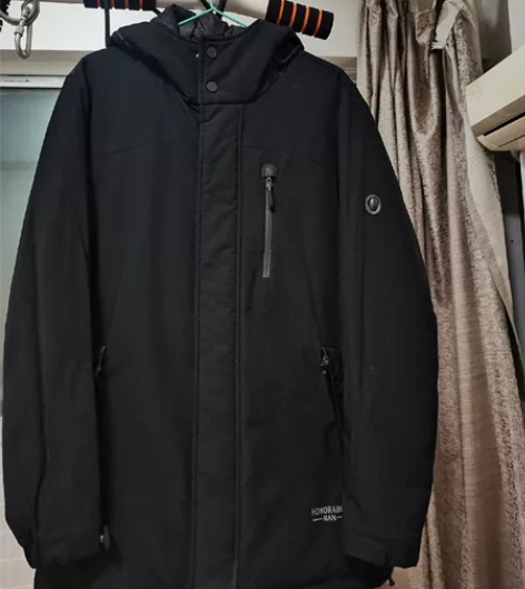 海澜之家男士羽绒服 正品 几乎全新 这件黑...