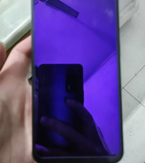 OPPOa9x 9成新，无修。急出，附赠原...