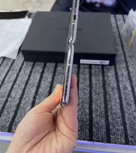 OPPO Find N 全新折叠旗舰 多角...