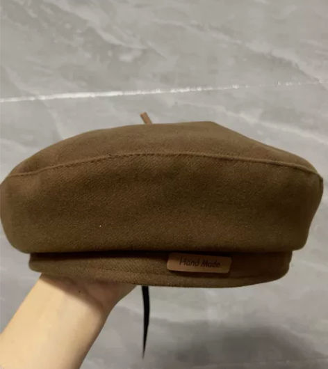全新贝雷帽 买的时候感觉不错 实际上头大脸...