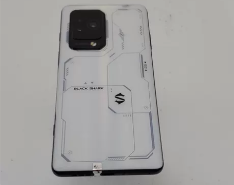 99新 黑鲨游戏手机5 Pro (5G) ...