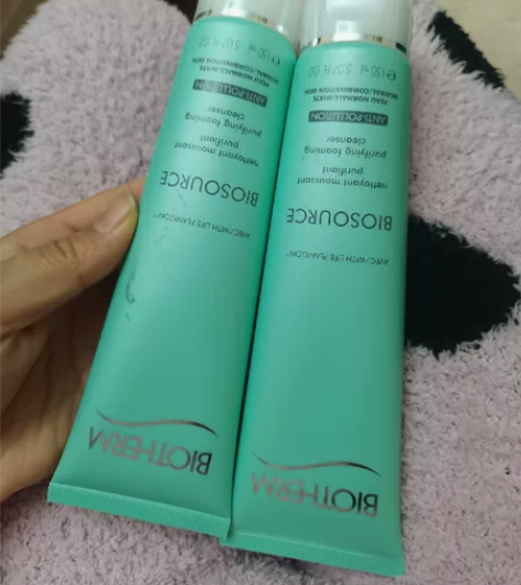 全新未开封，碧欧泉新润透洁面乳，泡沫丰富，...