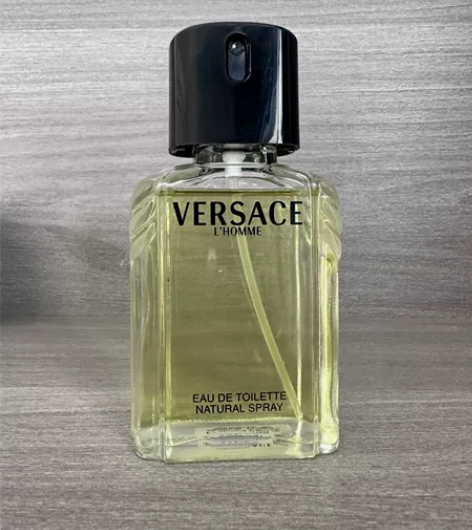 范思哲 型男男士香水 100ml 得物购入...