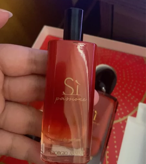 阿玛尼红色Si挚爱女士香水花果香调浓香持久...