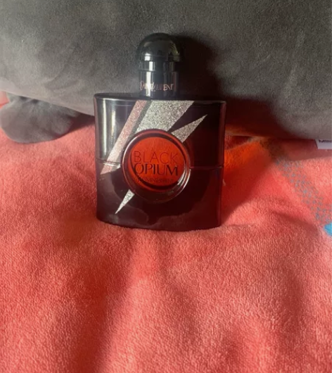 圣罗兰黑鸦片香水50ml，没有用过几次，太...