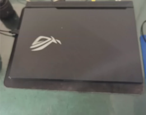 华硕魔霸4玩家国度，加装水冷散热。买笔记本...