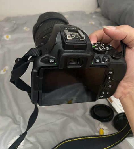 尼康d5600 适合拍风景照，买来带出去不...