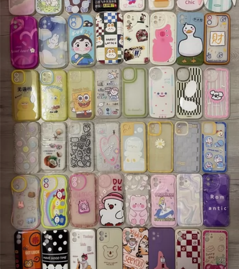 苹果12手机壳全新，3元一个，图片里都在，...