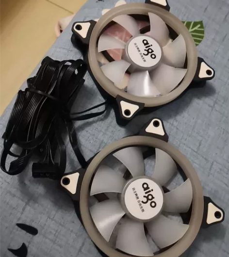 （不包邮哈！！！！）全新机箱风扇，带控制器...